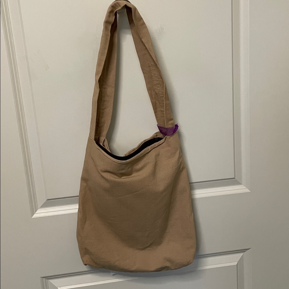 Magnolia Floral Embroidered Shoulder Bag/Purse - Picture 2 of 10
